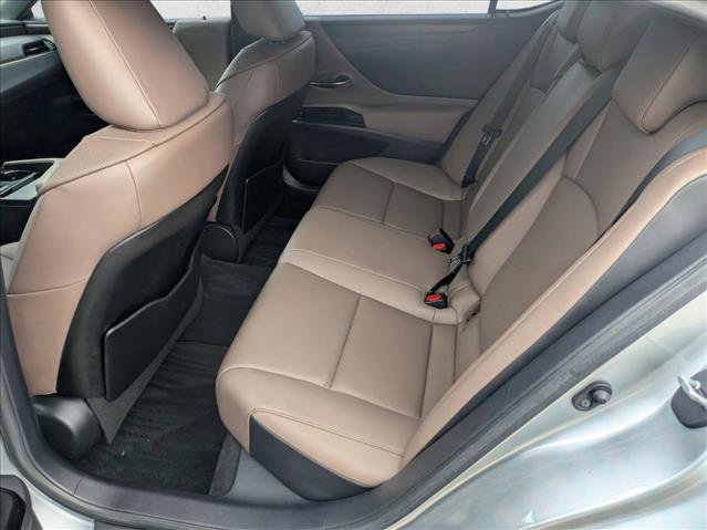 Used 2023 Lexus ES 350 w/ Premium Package FWD image 16