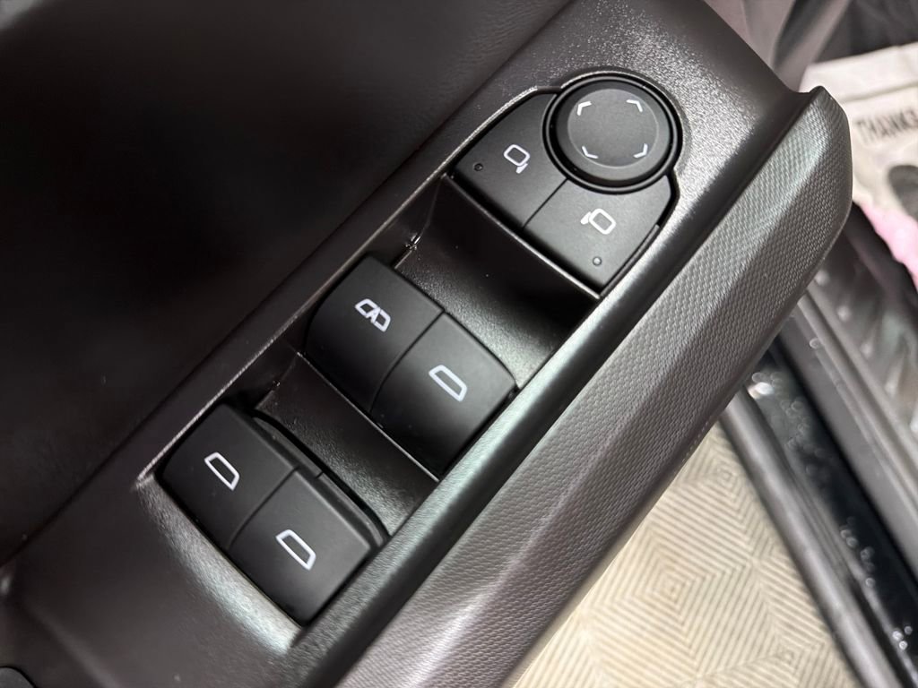 Used 2024 Chevrolet Colorado Trail Boss w/ Advanced Trailering Package image 17