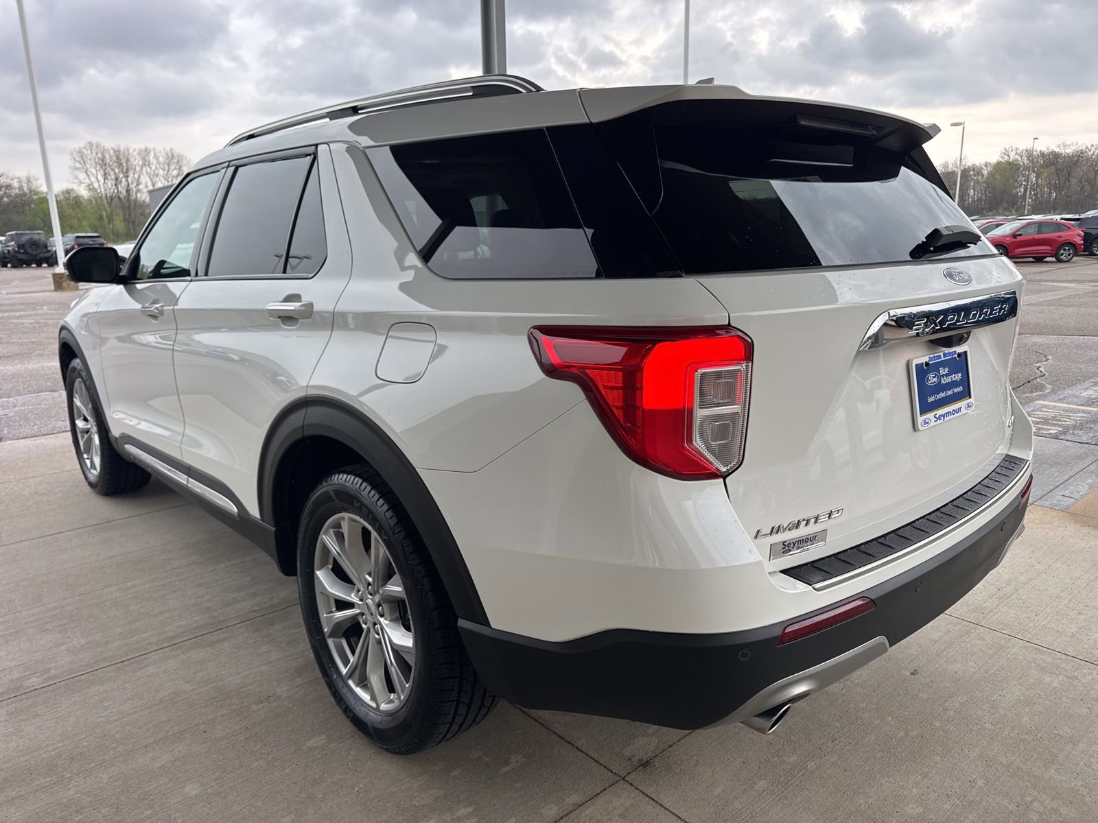Certified 2023 Ford Explorer Limited w/ Limited Technology Package AWD/4WD image 6