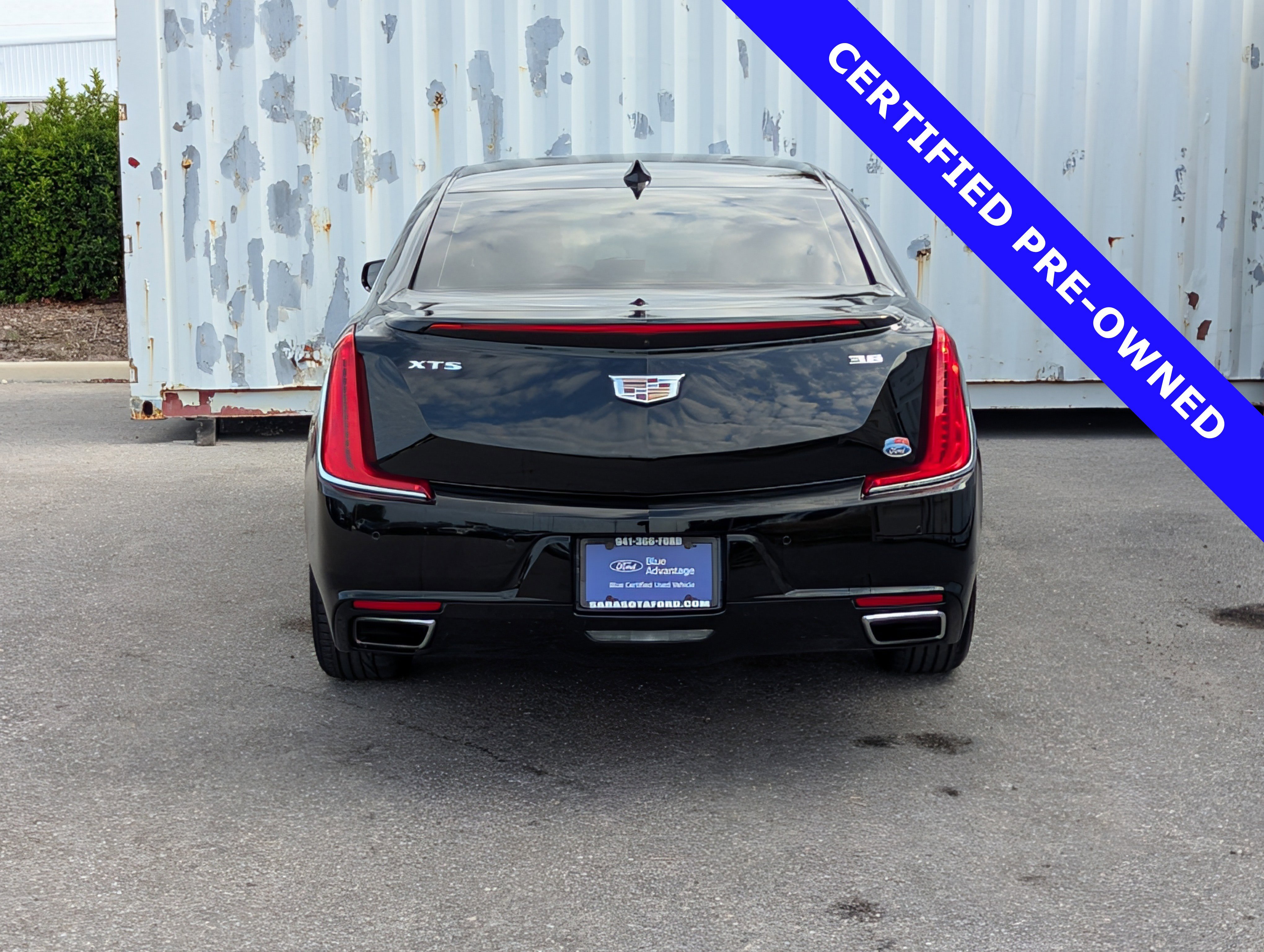 Used 2018 Cadillac XTS Luxury FWD image 4