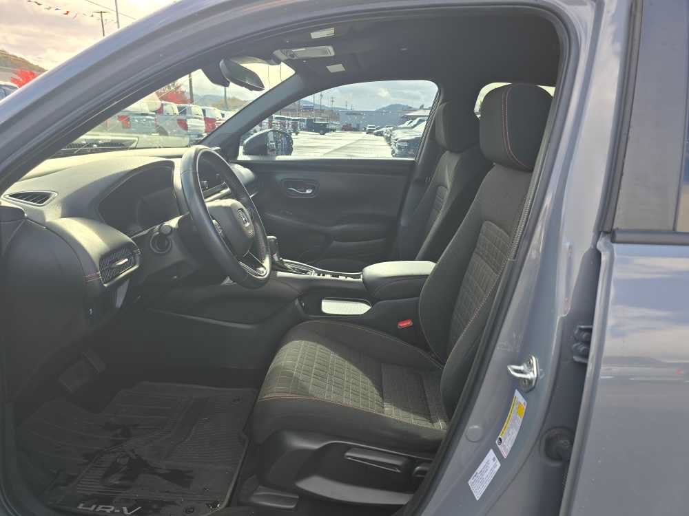 Used 2023 Honda HR-V Sport image 9