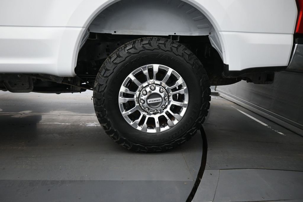 Certified 2022 Ford F250 XLT w/ XLT Premium Package AWD/4WD image 18