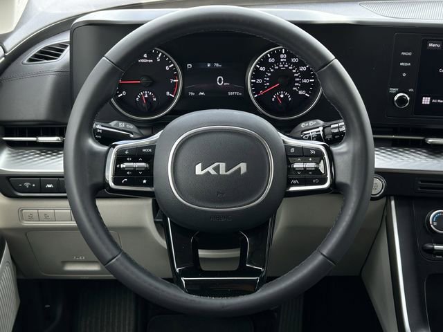 Used 2022 Kia Carnival LX image 13