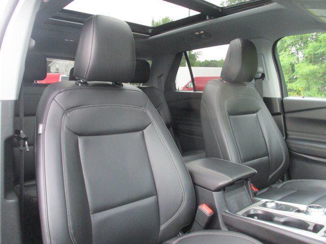 Certified 2023 Ford Explorer XLT w/ Equipment Group 202A AWD/4WD image 40