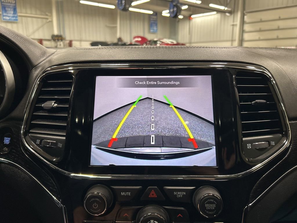 Used 2020 Jeep Grand Cherokee Summit w/ Platinum Series Group image 21