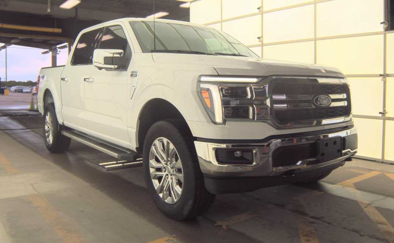 Certified 2025 Ford F150 Lariat w/ Equipment Group 501A Mid AWD/4WD image 4