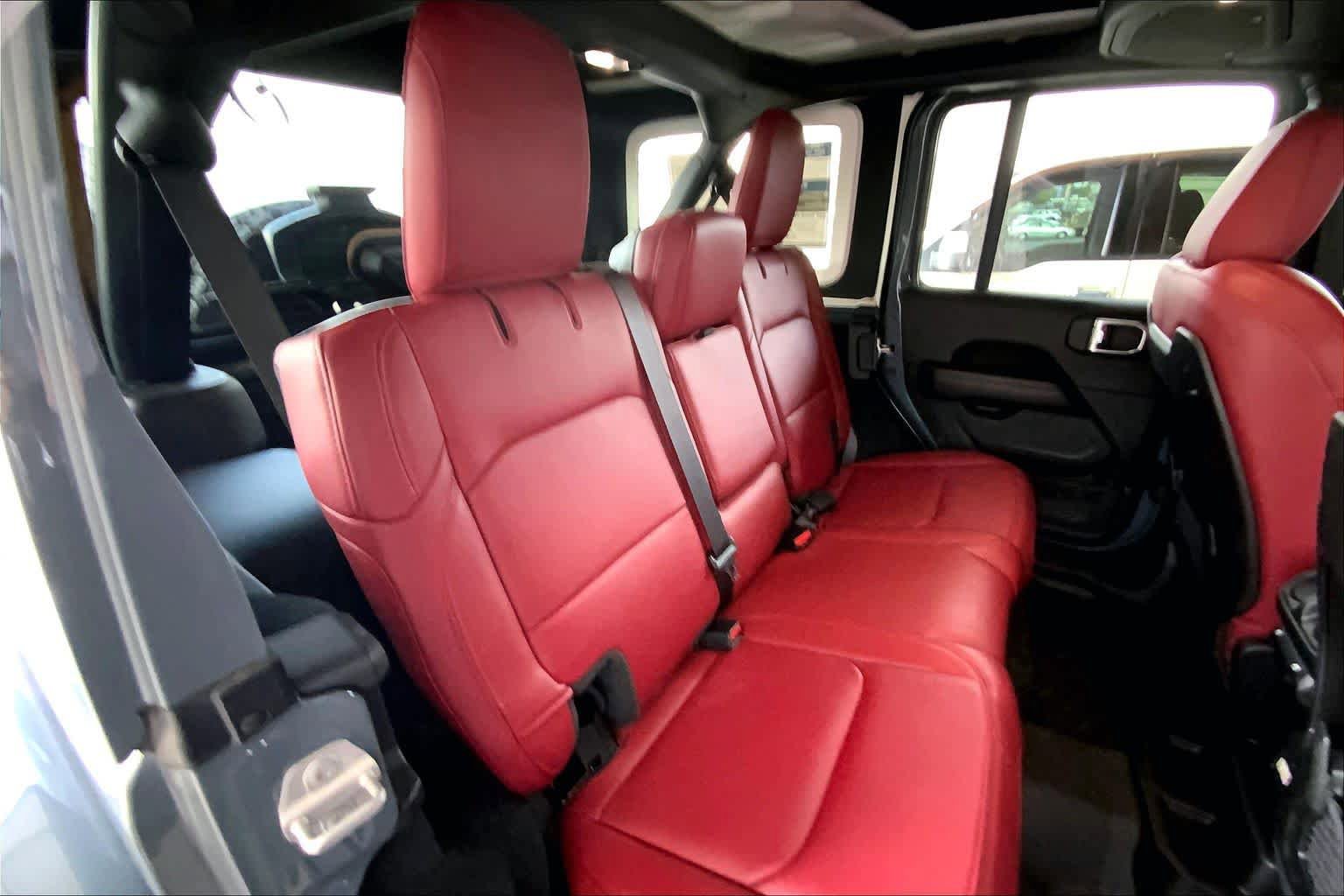 Used 2024 Jeep Wrangler Unlimited Rubicon 392 AWD/4WD image 19
