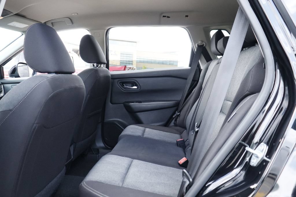 Used 2024 Nissan Rogue SV AWD/4WD image 22