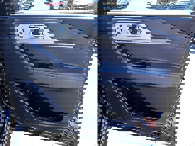 Certified 2025 Ford Explorer Active w/ Active Comfort Package image 28