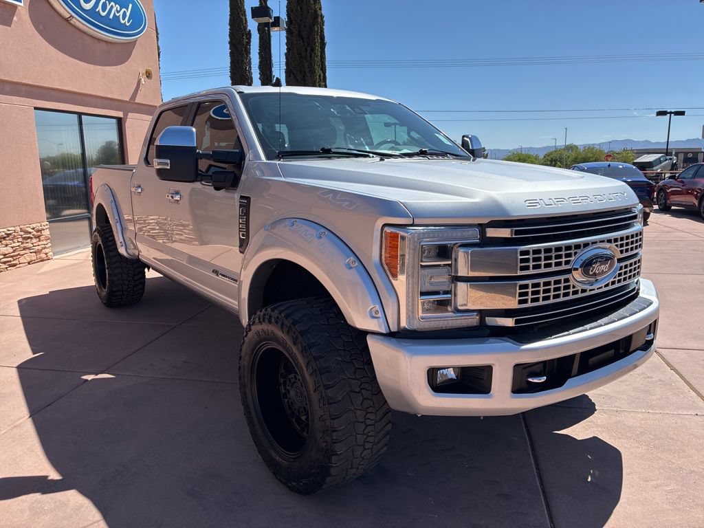 Certified 2019 Ford F250 Platinum w/ Platinum Ultimate Package AWD/4WD image 11
