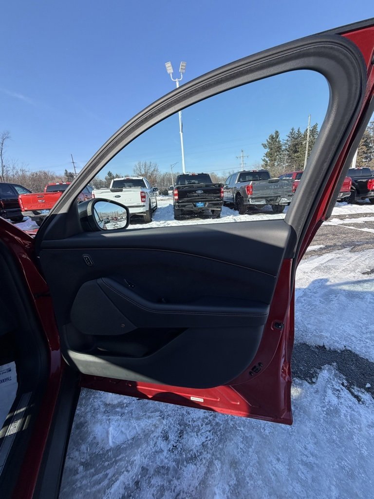 Certified 2022 Ford Mustang Mach-E GT image 19