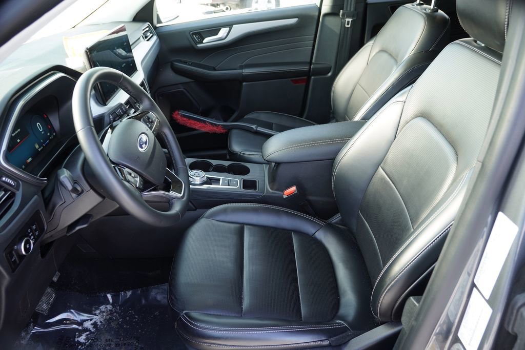 Certified 2024 Ford Escape Platinum image 15
