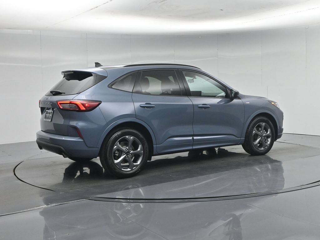 Certified 2024 Ford Escape ST-Line w/ Tech Pack #1 FWD image 24