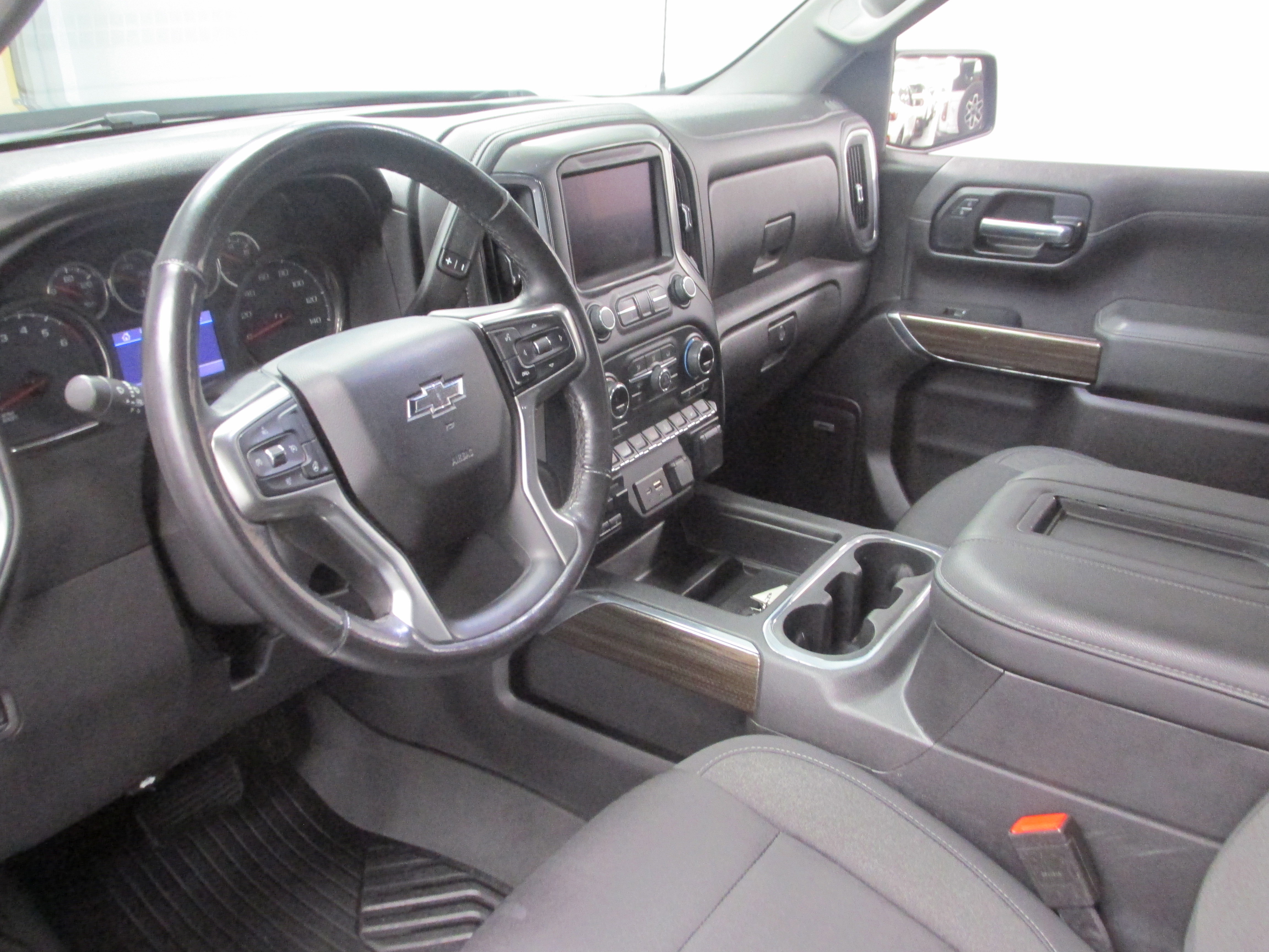 Used 2020 Chevrolet Silverado 1500 RST image 23