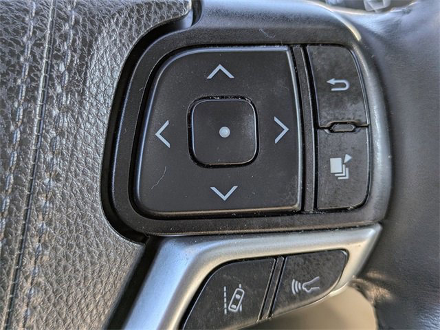 Used 2019 Toyota Highlander Limited image 26