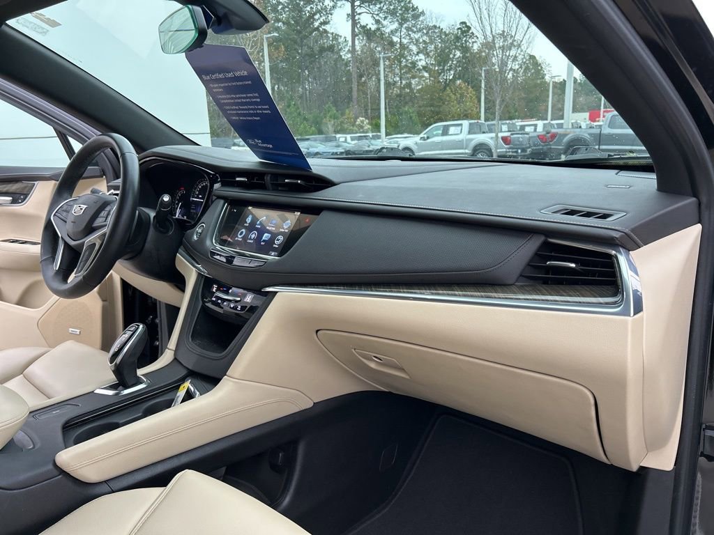 Used 2017 Cadillac XT5 FWD image 27