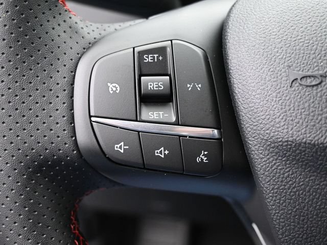 Certified 2025 Ford Escape ST-Line Select AWD/4WD image 15