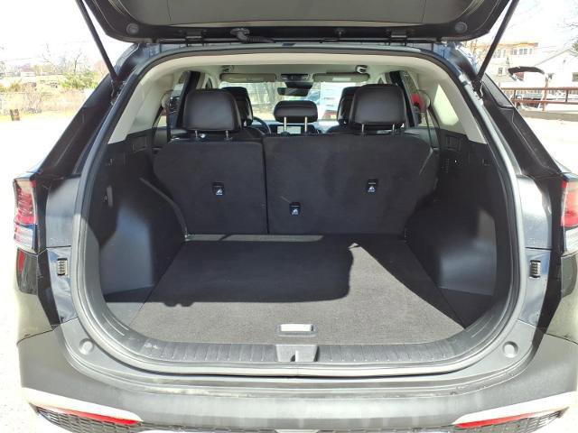 Used 2024 Kia Sportage EX image 11