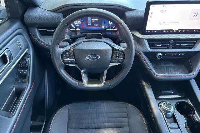 Certified 2025 Ford Explorer ST-Line AWD/4WD image 8