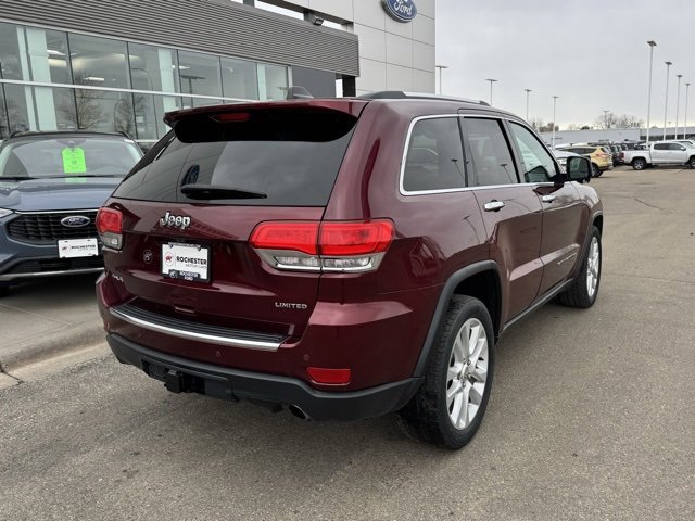 Used 2017 Jeep Grand Cherokee Limited w/ Luxury Group II image 40