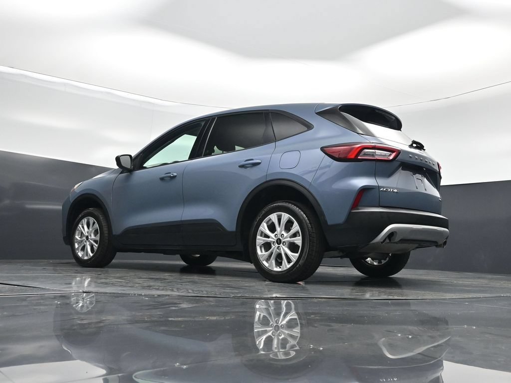 Certified 2025 Ford Escape Active AWD/4WD image 50