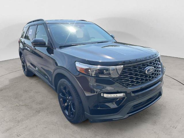 Certified 2023 Ford Explorer ST-Line AWD/4WD image 3