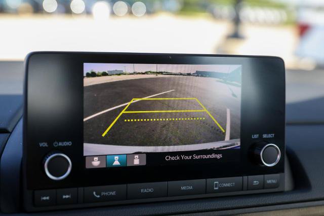 Used 2023 Honda CR-V LX image 29