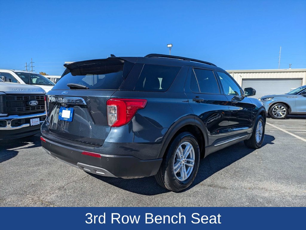Certified 2022 Ford Explorer XLT w/ Equipment Group 202A RWD image 4