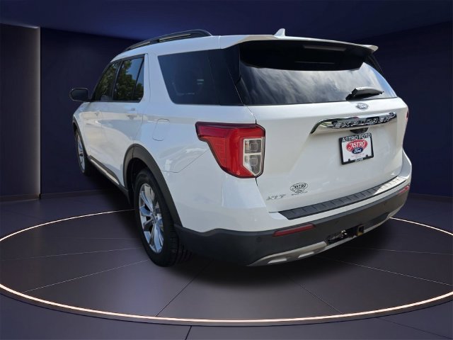 Certified 2023 Ford Explorer XLT w/ Equipment Group 202A RWD image 6