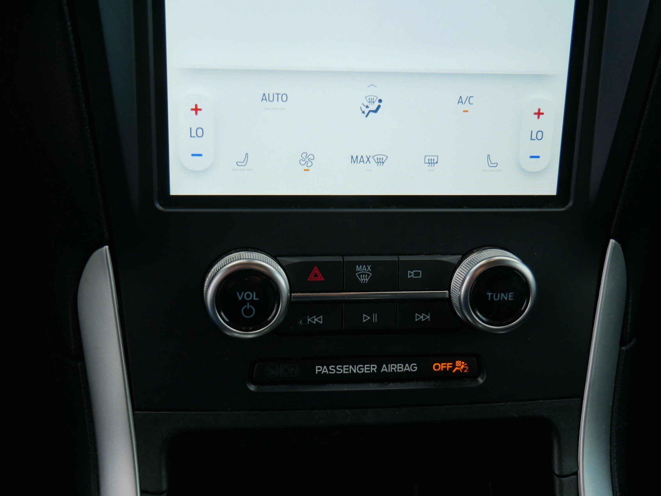 Certified 2023 Ford Edge SEL image 23