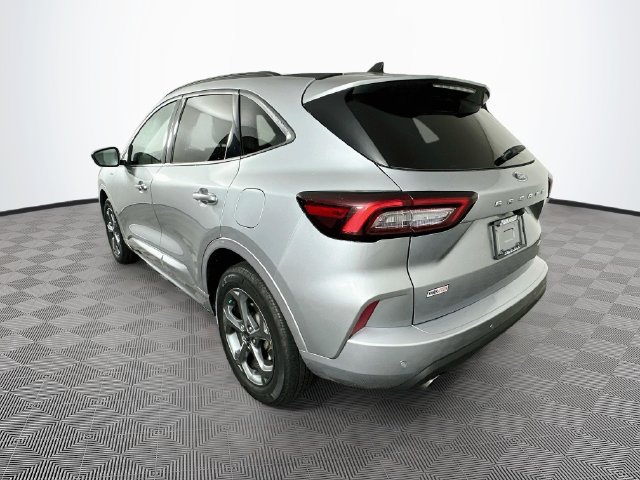 Certified 2024 Ford Escape ST-Line w/ Tech Pack #1 AWD/4WD image 9