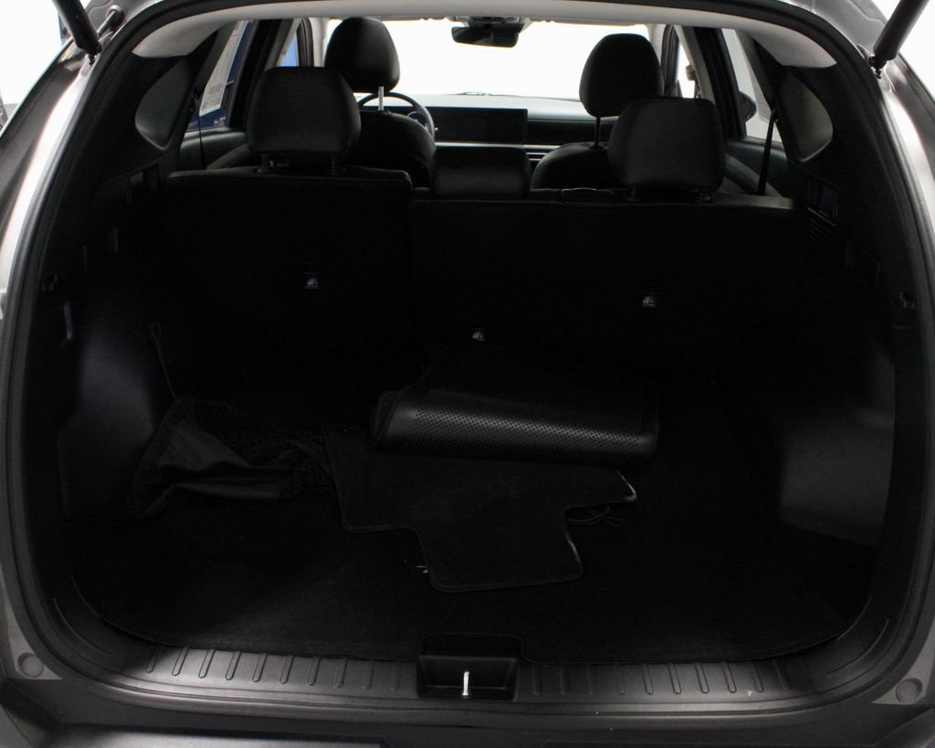 Used 2025 Hyundai Tucson SEL AWD/4WD image 14