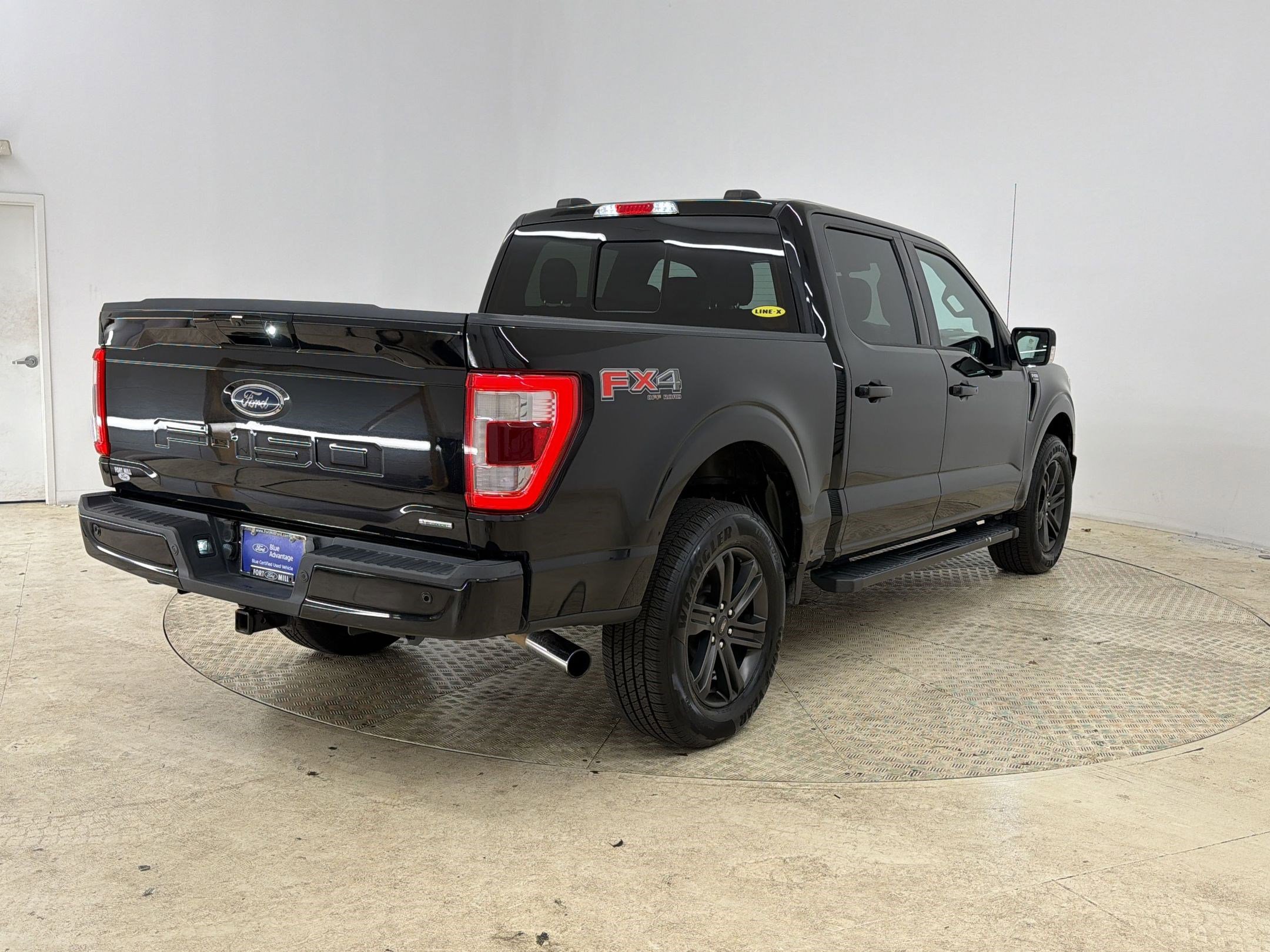 Certified 2021 Ford F150 Lariat w/ Equipment Group 502A High image 9