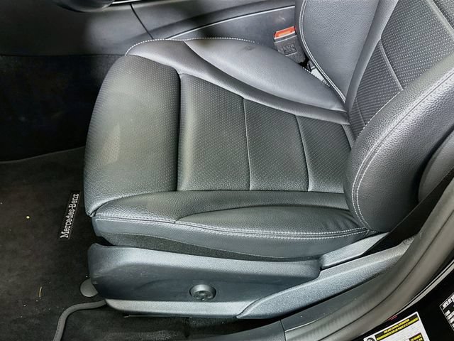 Used 2021 Mercedes-Benz C 300 4MATIC Sedan image 23