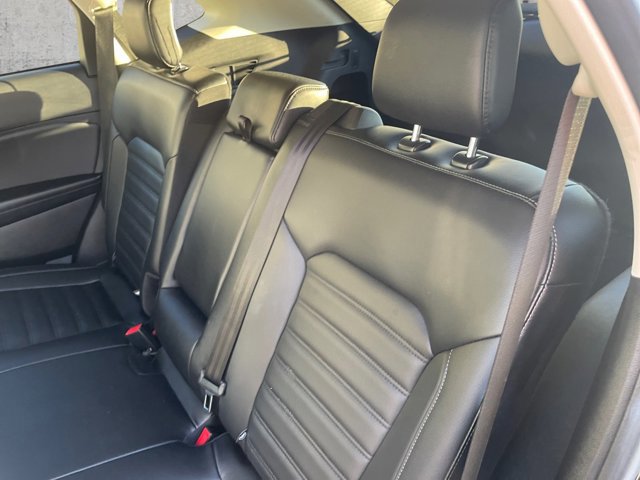 Certified 2023 Ford Edge SEL image 11