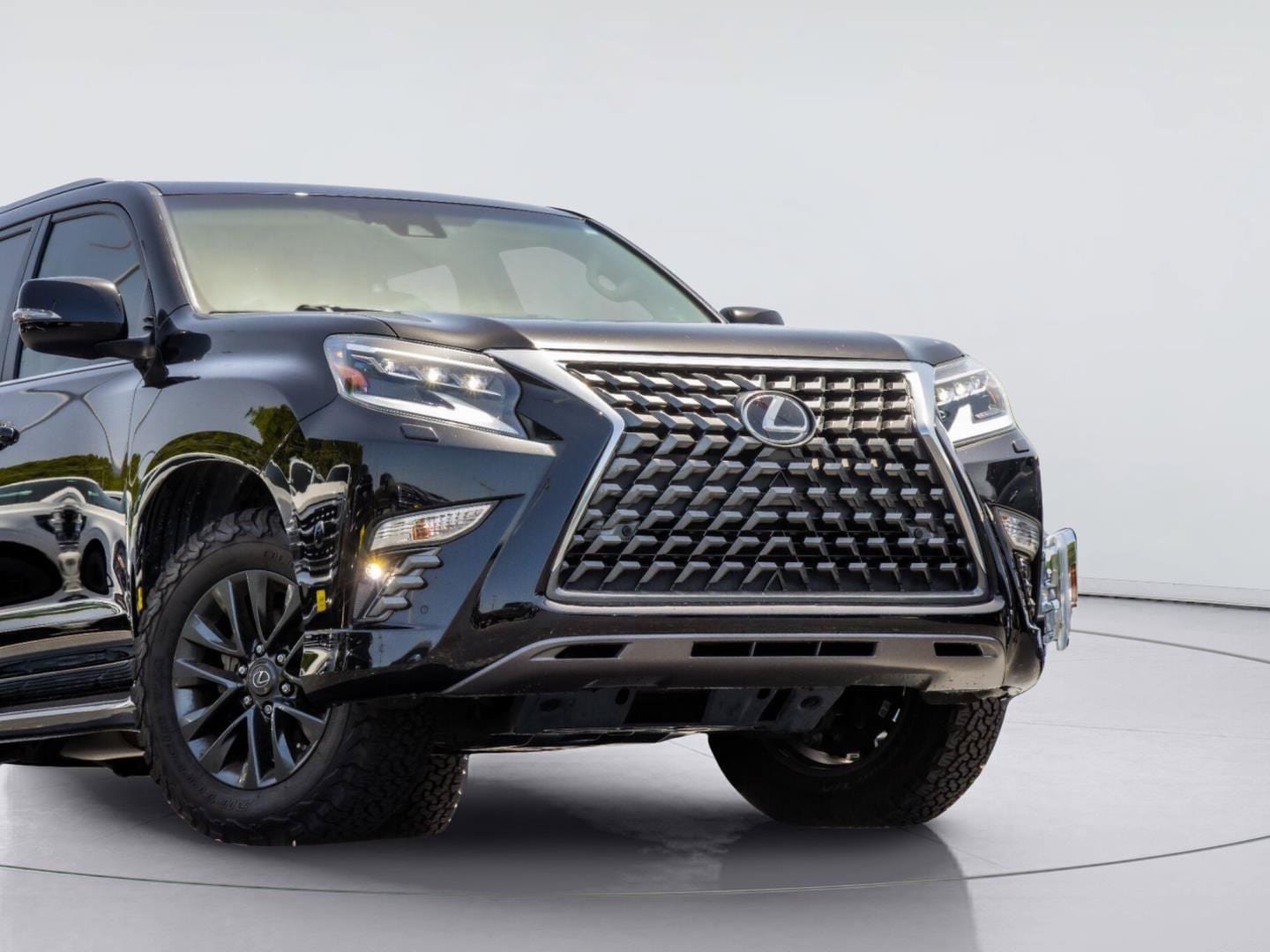 Used 2023 Lexus GX 460 Premium w/ Premium Package AWD/4WD image 3