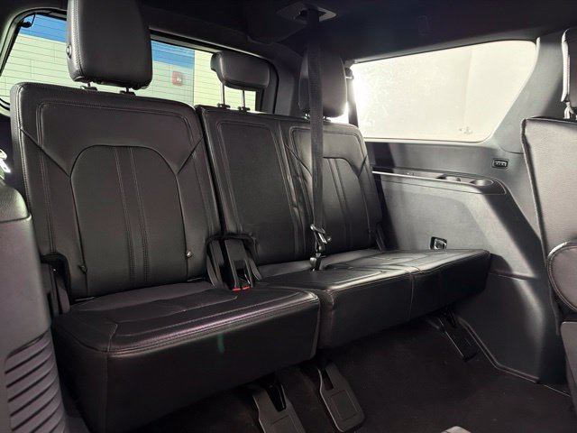 Certified 2021 Ford Expedition Max Limited RWD image 37