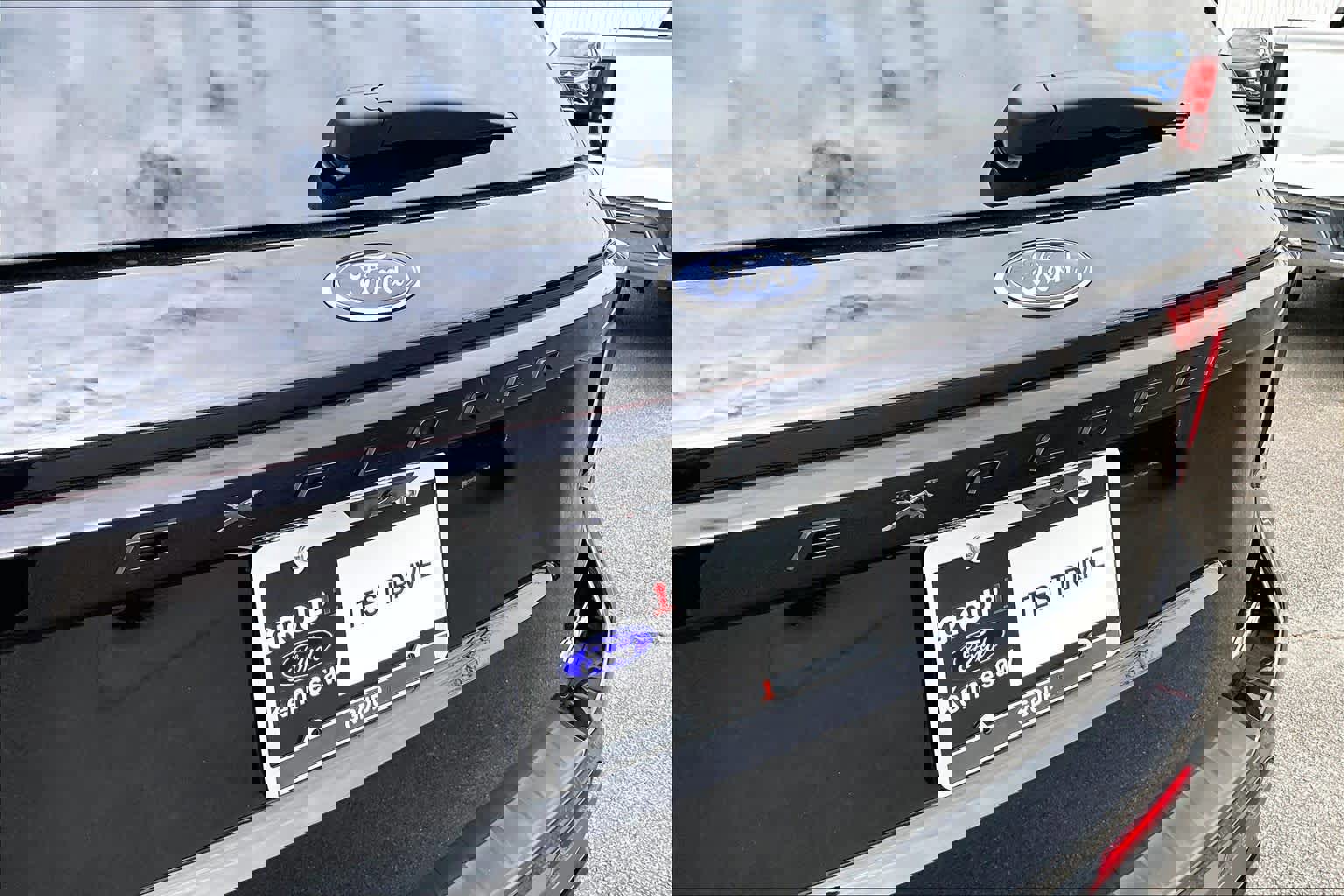 Certified 2025 Ford Explorer ST-Line w/ ST-Line Street Pack image 29