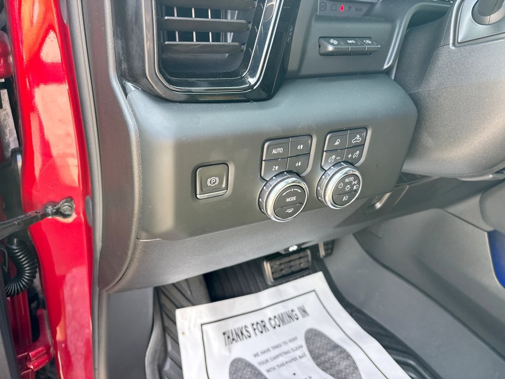 Used 2024 GMC Sierra 2500 AT4 w/ AT4 Premium Plus Package AWD/4WD image 29