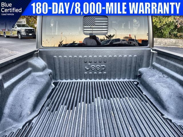 Used 2023 Jeep Gladiator Sport image 31