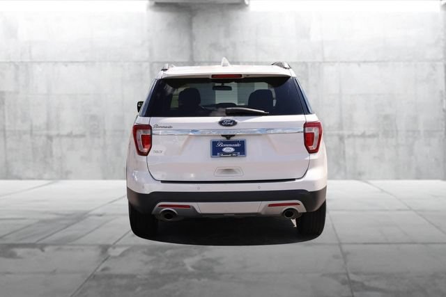 Certified 2017 Ford Explorer XLT FWD image 6