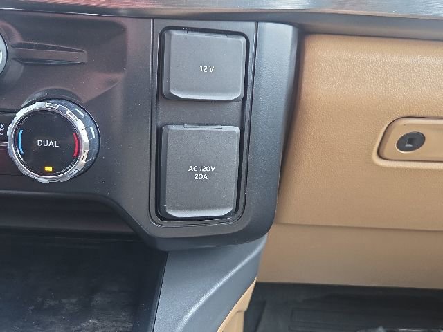 Certified 2024 Ford F350 Lariat w/ Lariat Ultimate Package AWD/4WD image 35