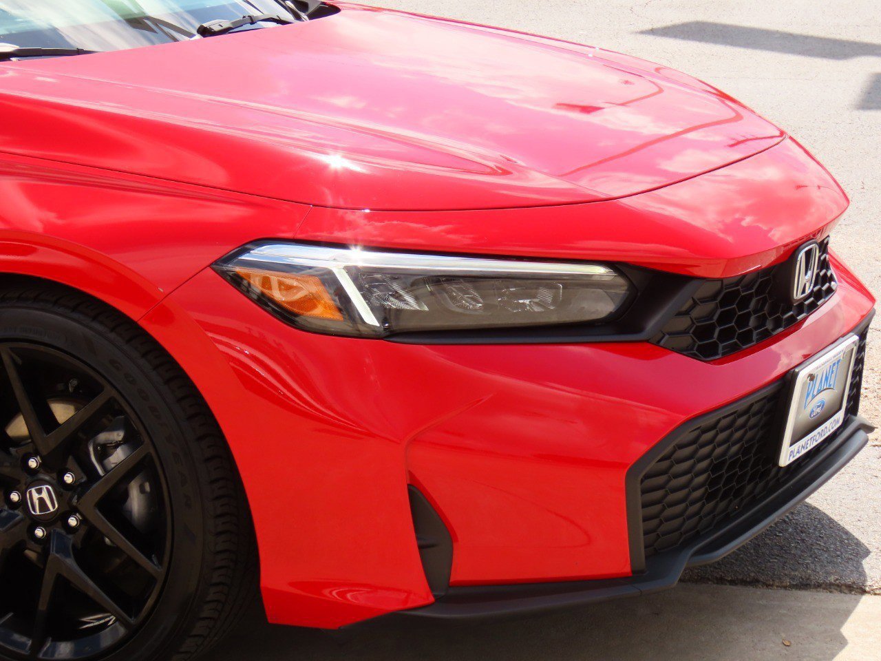 Used 2025 Honda Civic Sport image 11