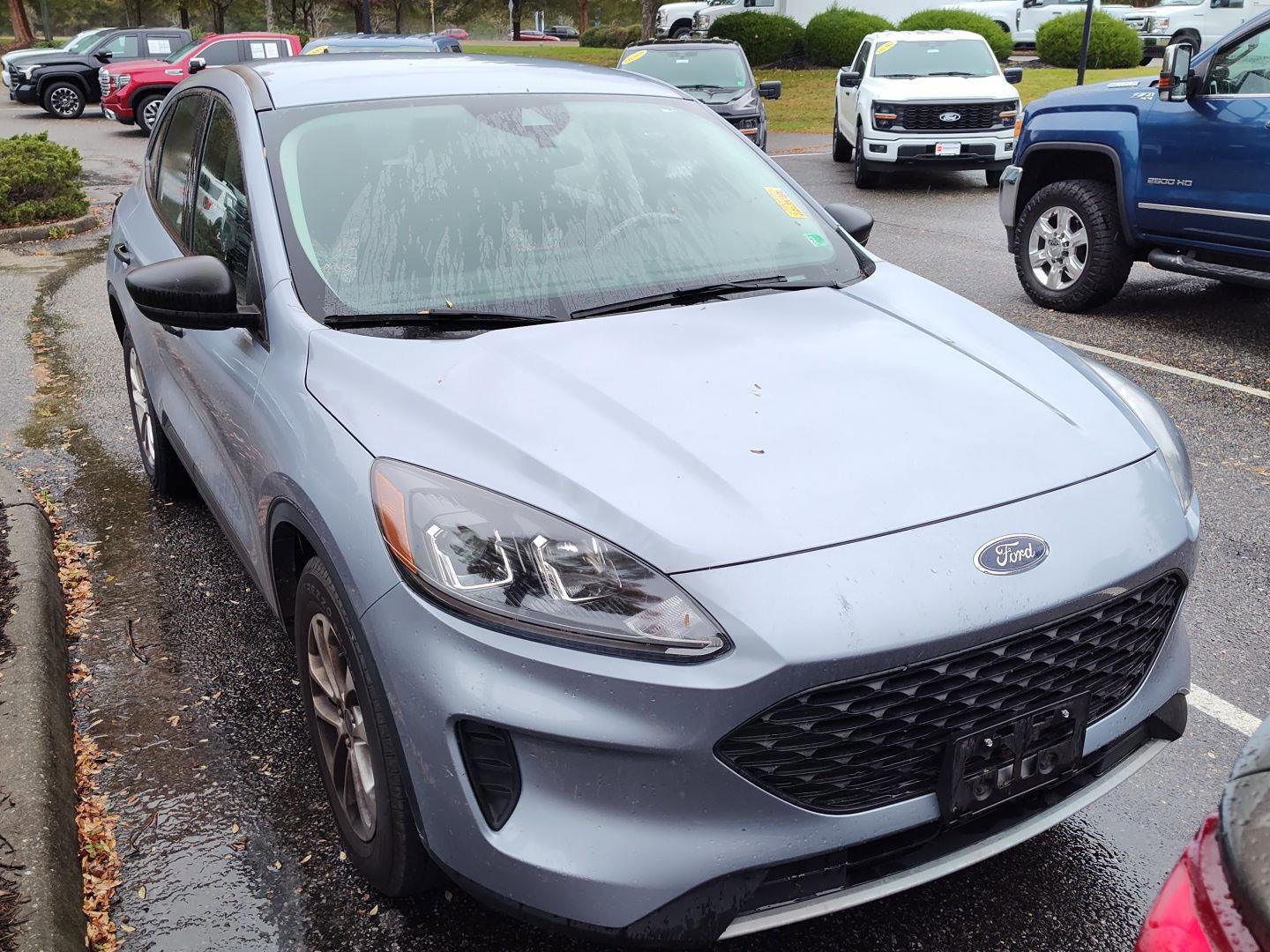 Certified 2022 Ford Escape S image 9