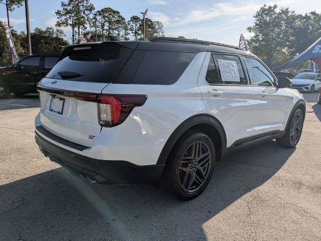 Certified 2025 Ford Explorer ST AWD/4WD image 6