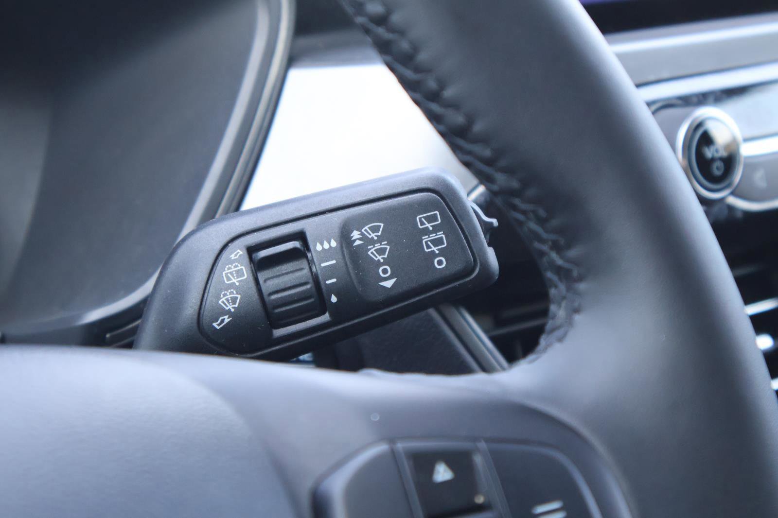 Certified 2023 Ford Escape Active image 30