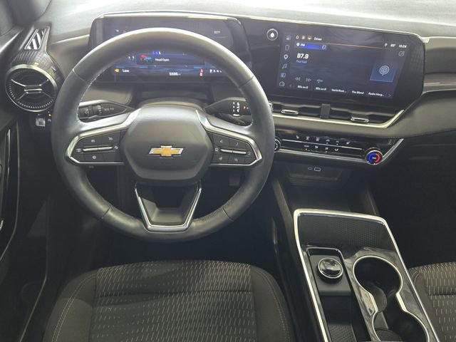 Used 2026 Chevrolet Equinox LT FWD image 28