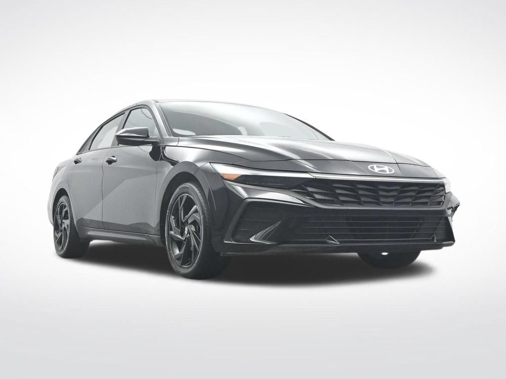 Used 2026 Hyundai Elantra Sport w/ Cargo Package FWD image 33