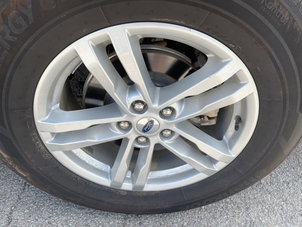 Certified 2023 Ford Explorer XLT w/ Equipment Group 202A image 8