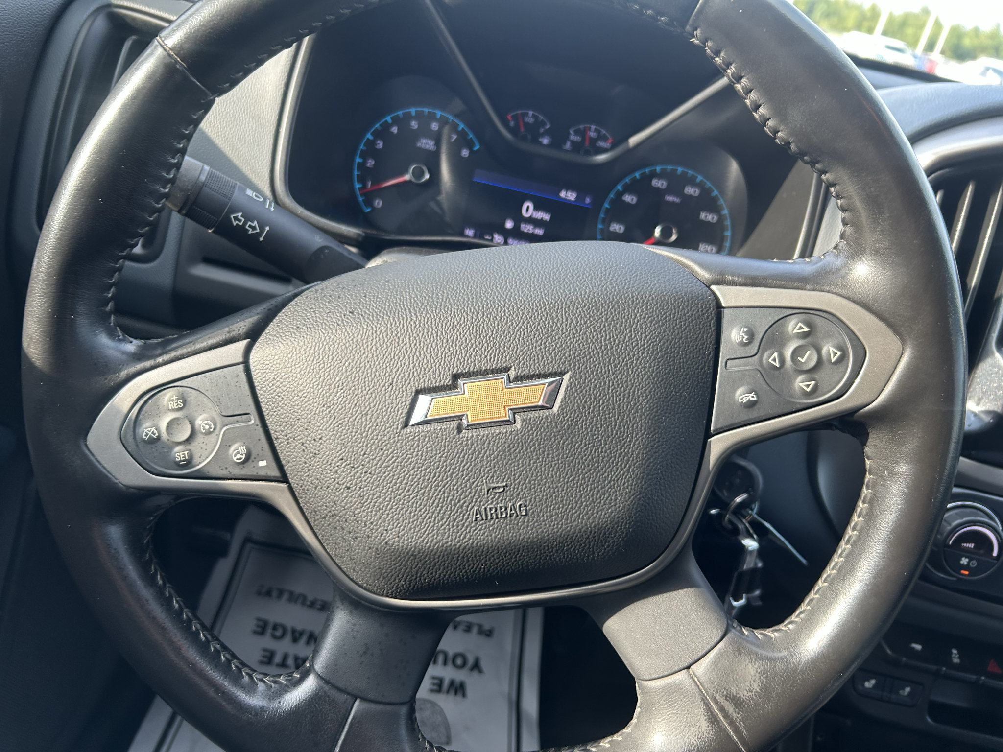 Used 2021 Chevrolet Colorado Z71 AWD/4WD image 14